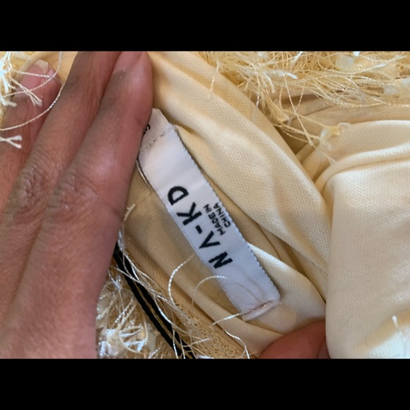 NA-KD *SOLD OUT* Yellow Deep Back Structure Maxi Dress - Picture 7 of 9